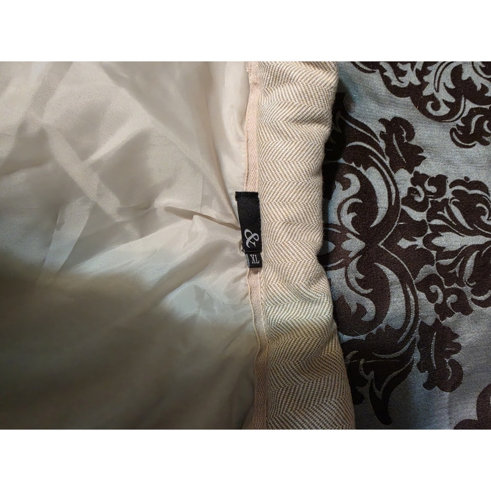 Ampersand Ave Taupe Vest Extra Large - Picture 4 of 5